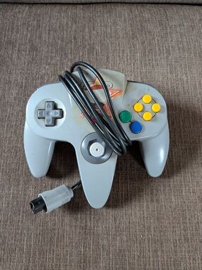 Nintendo Gray N64 Controller